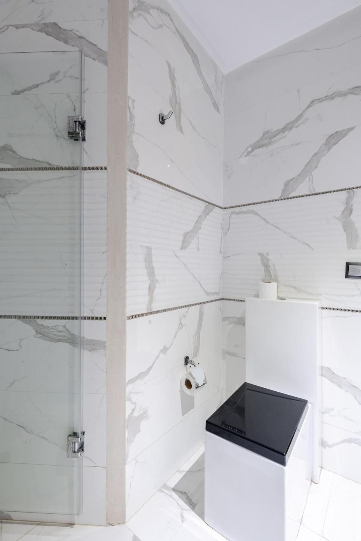 Bel Front Apartment *