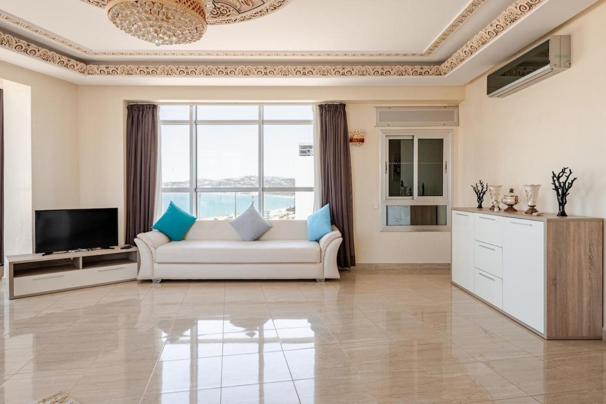 Bel Front * Tangier